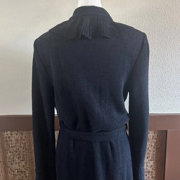 St. John Collection Santana Ruffle Knit Cardigan/Duster Size 10 - Picture 6 of 16